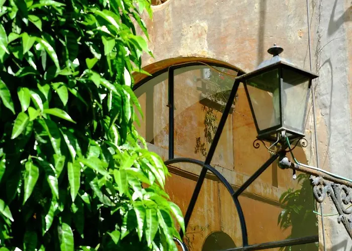 Casa Di Santa Francesca Romana A Ponte Rotto 4*