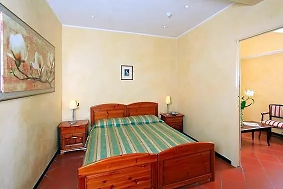 Konukevi Casa Di Santa Francesca Romana A Ponte Rotto 4*