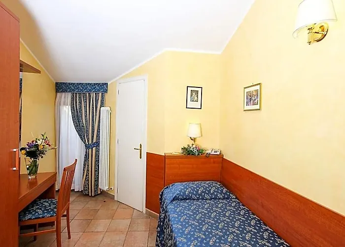 Casa Di Santa Francesca Romana A Ponte Rotto