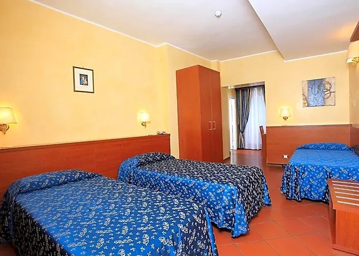 Casa Di Santa Francesca Romana A Ponte Rotto Konukevi