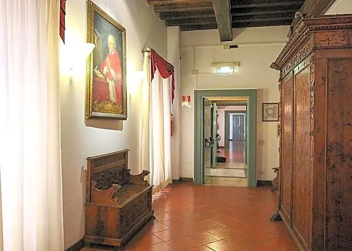 Casa Di Santa Francesca Romana A Ponte Rotto 4*