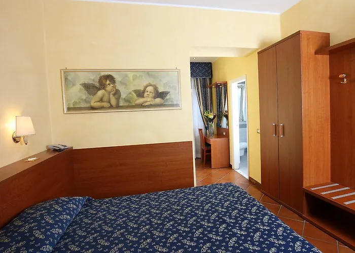 Konukevi Casa Di Santa Francesca Romana A Ponte Rotto 4*