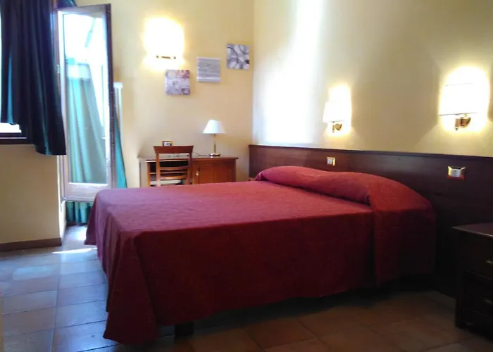 Konukevi Casa Di Santa Francesca Romana A Ponte Rotto Roma